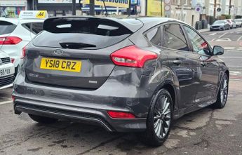 FORD FOCUS AUTOMATIC 1.0T EcoBoost ST-Line Hatchback 5dr Petrol Auto Euro 6