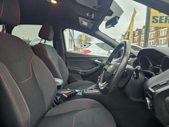 FORD FOCUS AUTOMATIC 1.0T EcoBoost ST-Line Hatchback 5dr Petrol Auto Euro 6