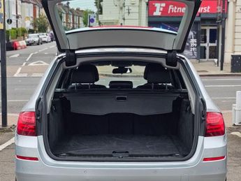 BMW 5 SERIES AUTOMATIC 2.0 528i SE Touring 5dr Petrol Auto Euro 6 (s/s) (245 