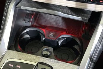 BMW 4 SERIES 2.0 420i M Sport Pro Edition Coupe 2dr Petrol Auto xDrive Euro 6