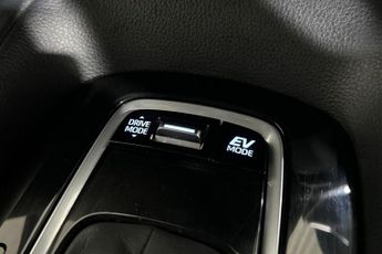 TOYOTA COROLLA 1.8 VVT-h GPF Icon Hatchback 5dr Petrol Hybrid CVT Euro 6 (s/s) 