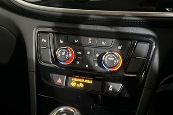 VAUXHALL MOKKA X 1.4i Turbo Elite SUV 5dr Petrol Auto Euro 6 (140 ps) 1 Owner / L