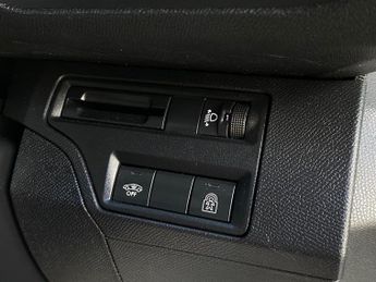 PEUGEOT 3008 1.2 PureTech GPF Allure SUV 5dr Petrol EAT Euro 6 (s/s) (130 ps)