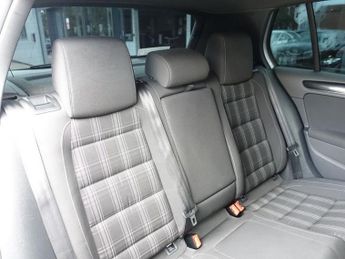 VOLKSWAGEN GOLF 2.0 TDI GTD (Leather) Hatchback 5dr Diesel DSG Euro 5 (170 ps)