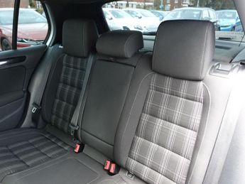 VOLKSWAGEN GOLF 2.0 TDI GTD Hatchback 5dr Diesel DSG Euro 5 (170 ps)