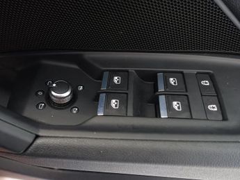 AUDI A3 1.0 TFSI 30 Sport Sportback 5dr Petrol S Tronic Euro 6 (s/s) (11