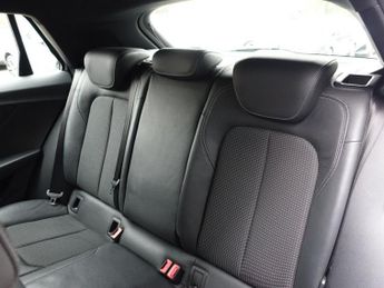 AUDI Q2 2.0 TDI 35 S line SUV 5dr Diesel S Tronic quattro Euro 6 (s/s) (
