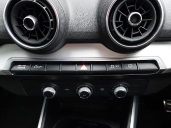 AUDI Q2 2.0 TDI 35 S line SUV 5dr Diesel S Tronic quattro Euro 6 (s/s) (
