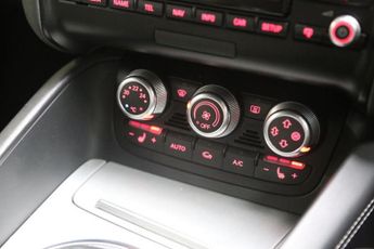 AUDI TT RS 2.5 TFSI RS 2dr Petrol S Tronic quattro Euro 5 (340 ps)