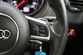 AUDI TT RS 2.5 TFSI RS 2dr Petrol S Tronic quattro Euro 5 (340 ps)