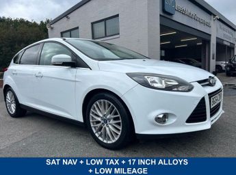 Ford Focus 1.6 TDCi Zetec Navigator Hatchback 5dr Diesel Manual Euro 5 (s/s