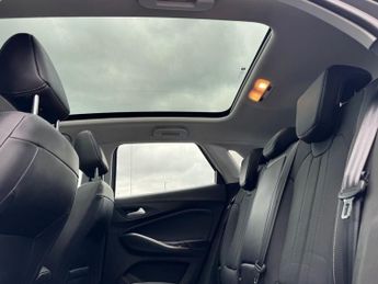 VAUXHALL GRANDLAND X 1.5 Turbo D BlueInjection Elite Nav SUV 5dr Diesel Auto 8Spd Eur
