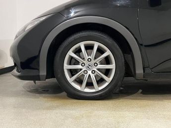 HONDA CIVIC 1.8 i-VTEC ES Hatchback 5dr Petrol Manual Euro 5 (s/s) (142 ps)