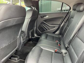 MERCEDES-BENZ A CLASS 1.5 A180d Sport Hatchback 5dr Diesel 7G-DCT Euro 6 (s/s) (109 ps