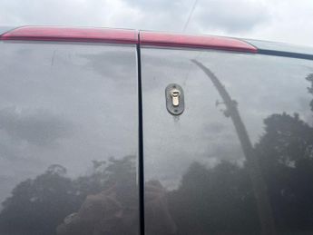 FORD TRANSIT CUSTOM 1.0 340 EcoBoost 13.6kWh Limited Panel Van 5dr Petrol Plug-in Hy