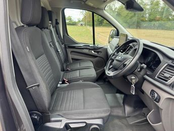 FORD TRANSIT CUSTOM 1.0 340 EcoBoost 13.6kWh Limited Panel Van 5dr Petrol Plug-in Hy
