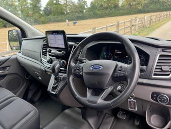 FORD TRANSIT CUSTOM 1.0 340 EcoBoost 13.6kWh Limited Panel Van 5dr Petrol Plug-in Hy