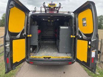FORD TRANSIT CUSTOM 1.0 340 EcoBoost 13.6kWh Limited Panel Van 5dr Petrol Plug-in Hy