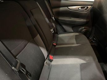 NISSAN QASHQAI 1.3 DIG-T N-Connecta SUV 5dr Petrol DCT Auto Euro 6 (s/s) (160 p