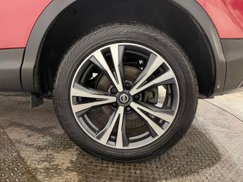 NISSAN QASHQAI 1.3 DIG-T N-Connecta SUV 5dr Petrol DCT Auto Euro 6 (s/s) (160 p