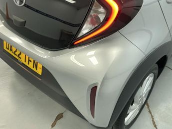 TOYOTA AYGO X 1.0 VVT-i Pure Hatchback 5dr Petrol Manual Euro 6 (s/s) (72 ps) 