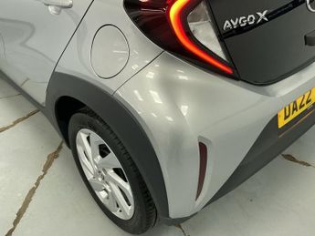 TOYOTA AYGO X 1.0 VVT-i Pure Hatchback 5dr Petrol Manual Euro 6 (s/s) (72 ps) 
