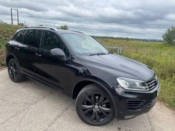 Volkswagen Touareg 3.0 TDI V6 BlueMotion Tech R-Line SUV 5dr Diesel Tiptronic 4WD E