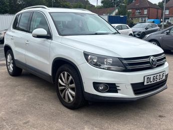 Volkswagen Tiguan 2.0 TDI BlueMotion Tech Match SUV 5 Door Diesel Manual White 2WD