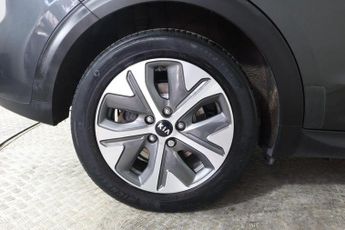 KIA NIRO 64kWh 4+ Auto 5dr