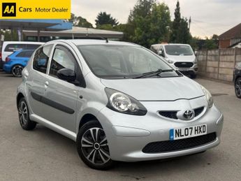 Toyota AYGO 1.0 VVT-i + Hatchback 5dr Petrol MultiMode Euro 4 (67 bhp)