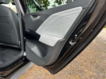 VOLKSWAGEN ID.3 ID3 Pro Match 5dr