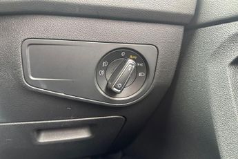 VOLKSWAGEN TIGUAN 2.0 TDI SE Navigation SUV 5dr Diesel DSG Euro 6 (s/s) (150 ps) L