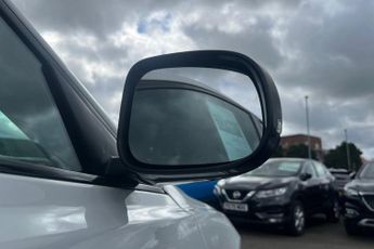 JAGUAR XF 2.0d R-Sport Saloon 4dr Diesel Auto Euro 6 (s/s) (180 ps) Low Mi