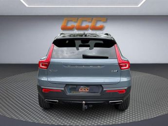 VOLVO XC40 2.0 D3 R-Design SUV 5dr Diesel Auto AWD Euro 6 (s/s) (150 ps)