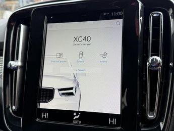 VOLVO XC40 2.0 D3 R-Design SUV 5dr Diesel Auto AWD Euro 6 (s/s) (150 ps)