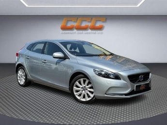 Volvo V40 2.0 D4 SE Lux Nav Hatchback 5dr Diesel Manual Euro 6 (s/s) (190 