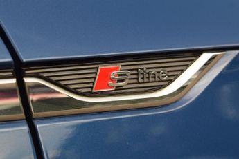 AUDI A5 2.0 TDI 40 Black Edition Sportback 5dr Diesel S Tronic quattro E