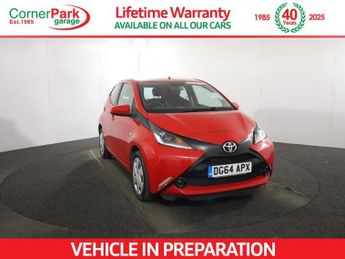 TOYOTA AYGO 1.0 VVT-i x-play Hatchback 5dr Petrol x-shift Euro 5 Euro 5 (68 