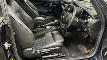 MINI Electric Hatch Cooper SE 32.6kWh Level 3 Hatchback 3dr Electric Auto (184 ps)