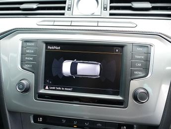 VOLKSWAGEN PASSAT 2.0 TDI BlueMotion Tech Alltrack Estate 5dr Diesel DSG 4Motion E