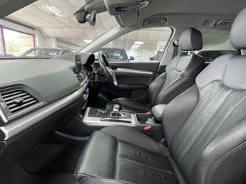 AUDI Q5 2.0 TDI 40 Sport SUV 5dr Diesel S Tronic quattro Euro 6 (s/s) (1