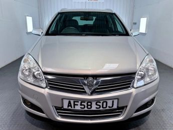 VAUXHALL ASTRA 1.8i 16v Design Estate 5dr Petrol Automatic (187 g/km, 138 bhp)