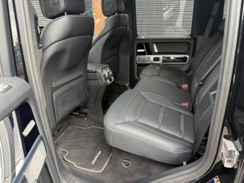 MERCEDES-BENZ G-CLASS 4.0 G63 V8 BiTurbo AMG SUV 5dr Petrol SpdS+9GT 4MATIC Euro 6 (s/