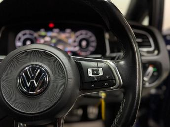 VOLKSWAGEN GOLF 2.0 TDI GTD Hatchback 5dr Diesel DSG Euro 6 (s/s) (184 ps)