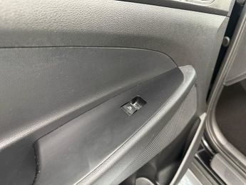 HYUNDAI TUCSON 1.6 T-GDi SE Nav SUV 5dr Petrol DCT Euro 6 (s/s) (177 ps)