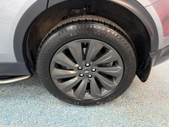LAND ROVER DISCOVERY SPORT 2.0 D180 MHEV SE SUV 5dr Diesel Auto 4WD Euro 6 (s/s) (180 ps)