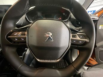 PEUGEOT E-2008 50kWh Active Premium + SUV 5dr Electric Auto (7kW Charger) (136 