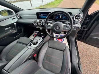 MERCEDES-BENZ A-CLASS 2.0 A200d AMG Line (Premium) Hatchback 5dr Diesel 8G-DCT Euro 6 