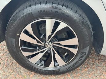 VOLKSWAGEN POLO 1.0 TSI GPF SE Hatchback 5dr Petrol DSG Euro 6 (s/s) (95 ps)