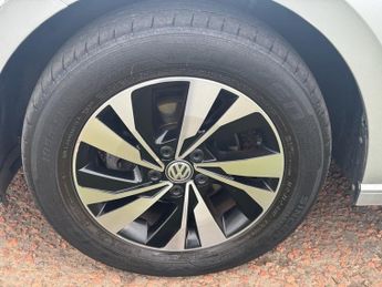 VOLKSWAGEN POLO 1.0 TSI GPF SE Hatchback 5dr Petrol DSG Euro 6 (s/s) (95 ps)